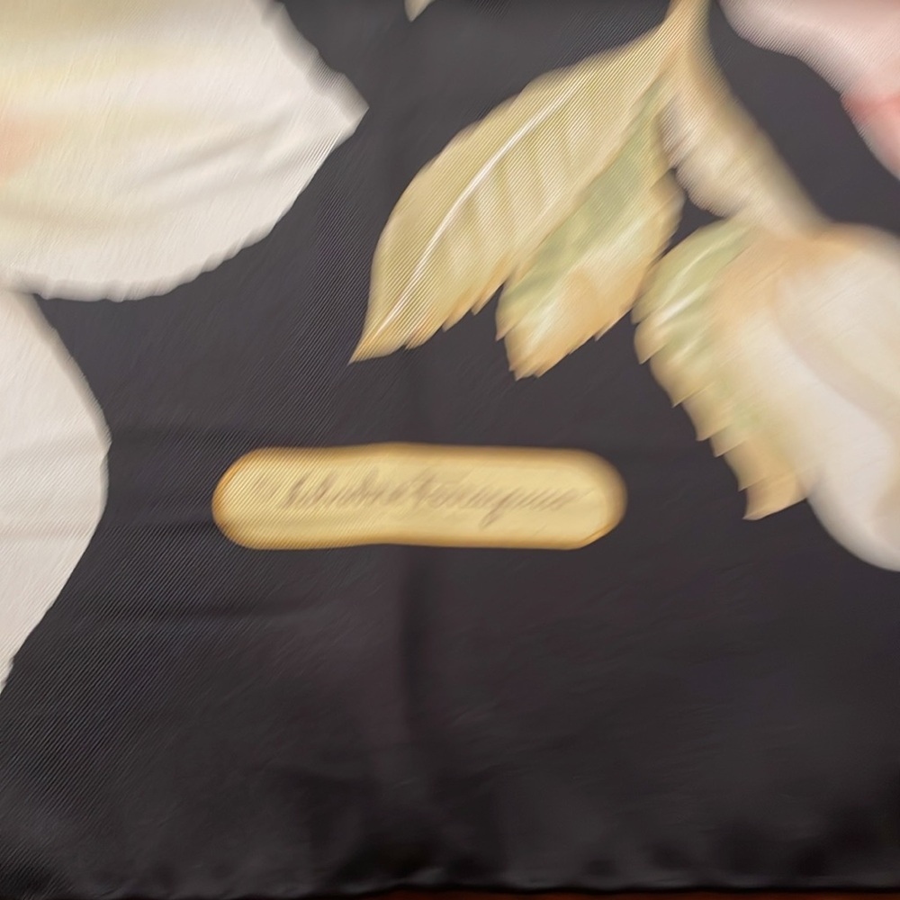 Salvatore Feraagamo silk scarf. Mint condition with original box. - Picture 2 of 3